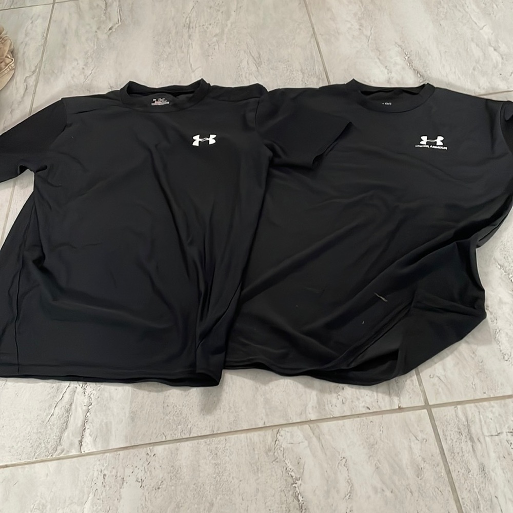 2 pack under armour black fitted football/ sport tight shirt